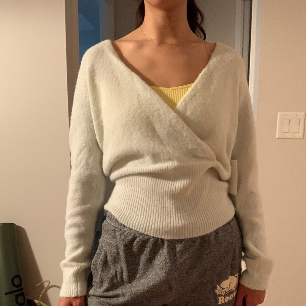 Something Navy size XS mint green ballerina style sweater